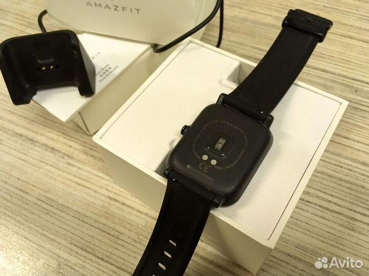 Смарт-часы Amazfit Bip (Xiaomi)