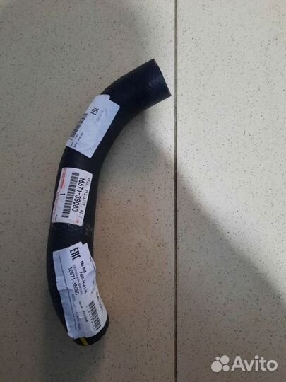 Патрубок радиатора верхний правый Toyota