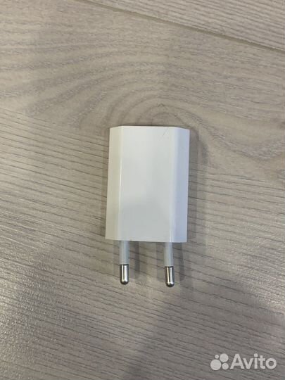 Блок питания телефона iPhone