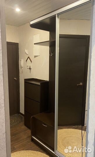 Прихожая со шкафом купе