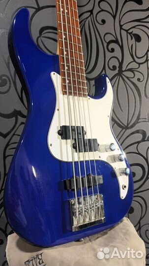 5-струнная бас-гитара Samick Greg Bennett