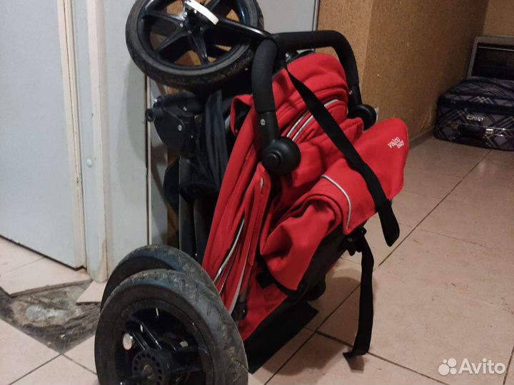 Прогулочная коляска как новая