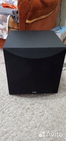 Сабвуфер Yamaha ns-sw100