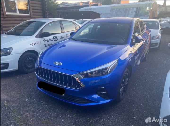 Требуется водитель категории B