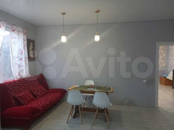 Дом 138 м² на участке 6 сот.