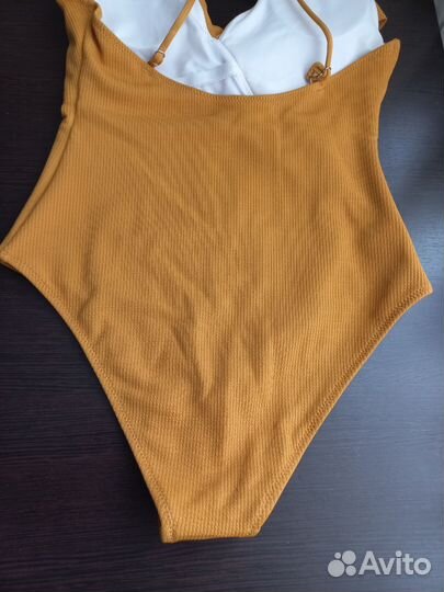 Новый купальник 46 р