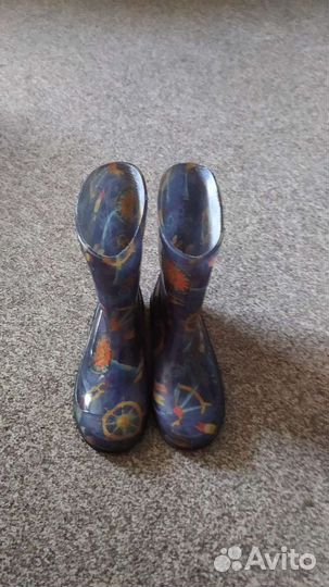 Резиновые сапоги