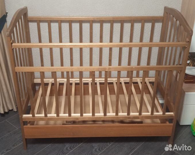 Детская кровать с матрасом