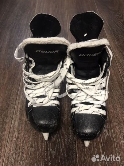 Хоккейные коньки bauer