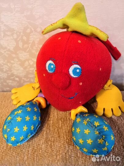 Подвеска клубничка Tiny love