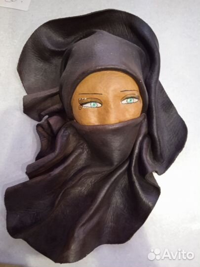 Настенное панно из натур.кожи