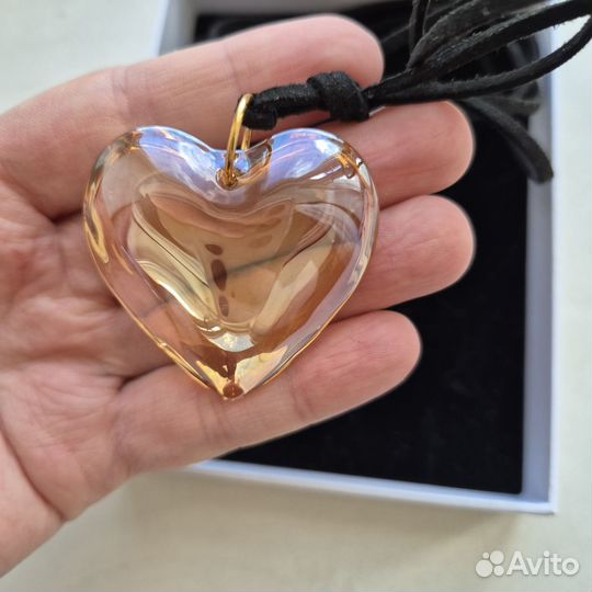 Объёмное сердце на шнурке