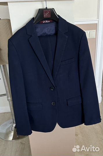 Костюм школьный