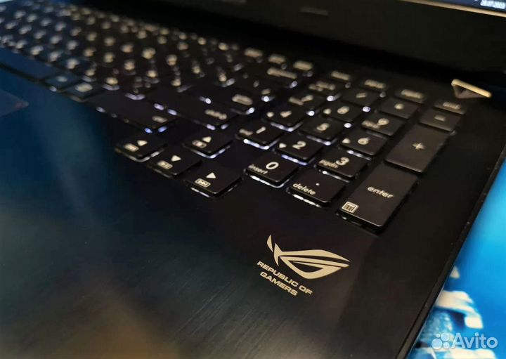 Игровой Asus ROG 17.3