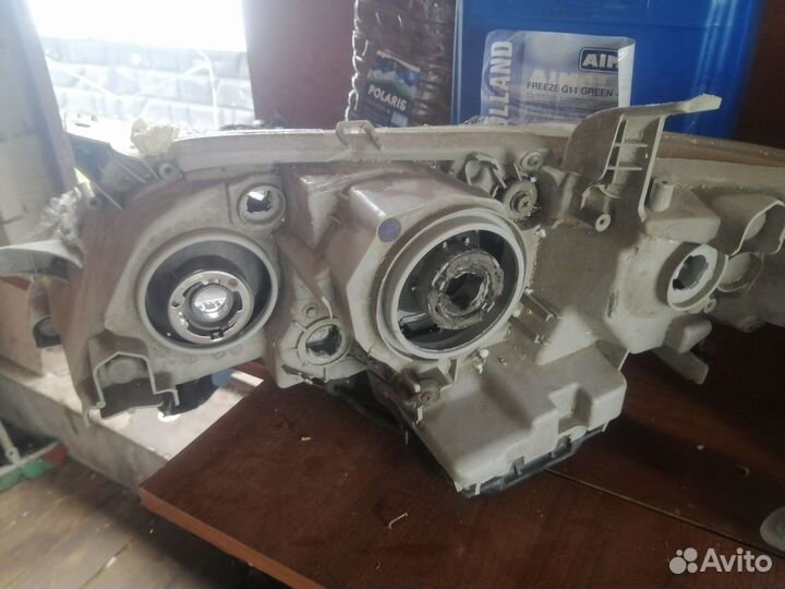 Фары на toyota camry 40