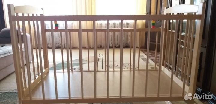 Детская кроватка