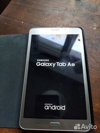 Планшет Samsung Galaxy Tab A 7.0 SM-T285 (2016)