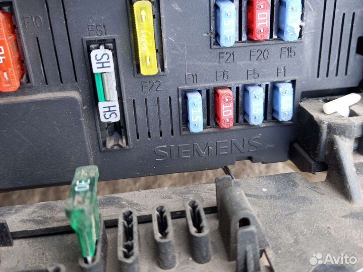 Пежо 206 блок предохранителей салона