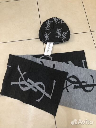 Новый комплект шапка и шарф