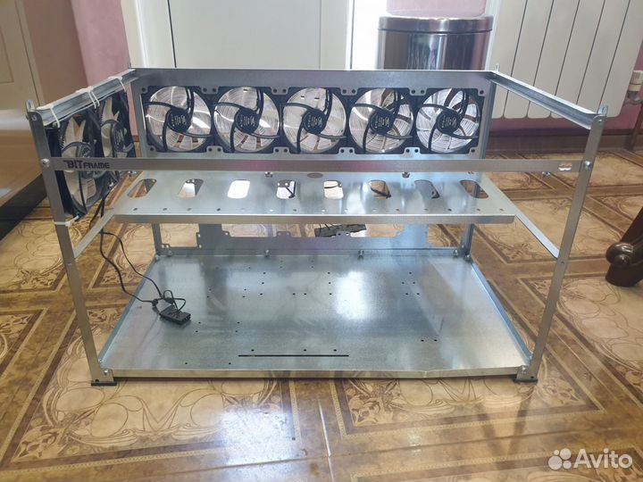 Металлический риг для майнинга