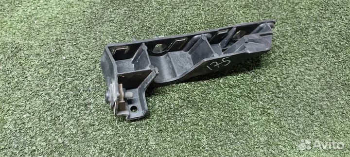 Направляющая переднего бампера левая Audi A6 C7