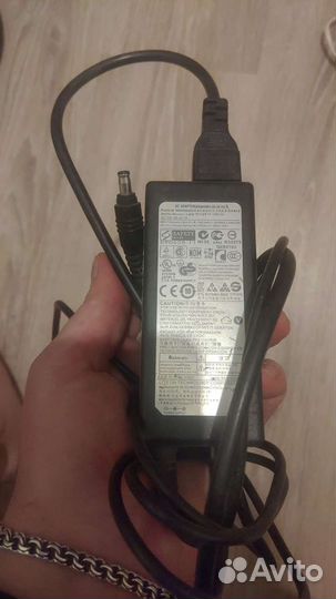 Блок питания / адаптер