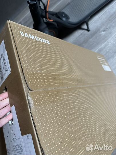 Монитор Samsung SR 35, 23.8