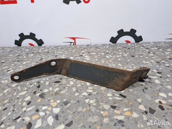 Кронштейн шумоизоляции Mercedes-Benz Actros MP2