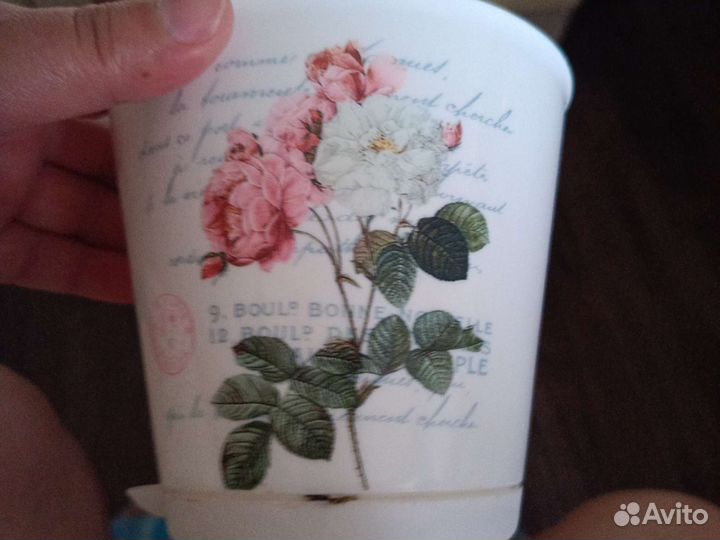 Горшки цветочные с прикорневым поливом