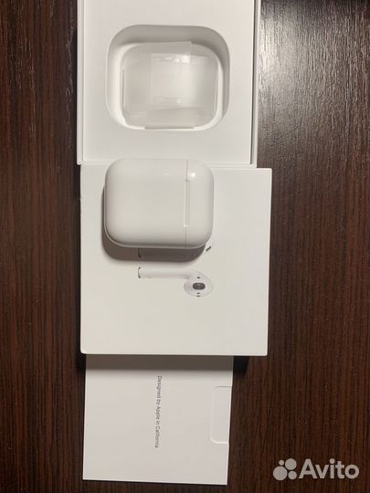 Apple AirPods 2