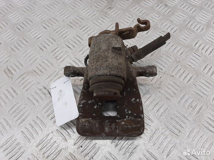 Суппорт задний правый для Volkswagen Touran 1