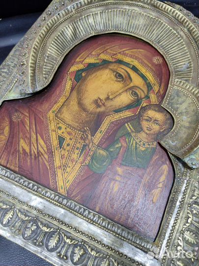 Старинная икона Казанская Божья матерь
