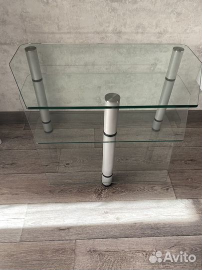Стеклянная тумба
