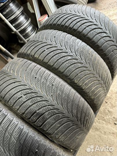 Goodyear UltraGrip Ice+ 215/55 R17