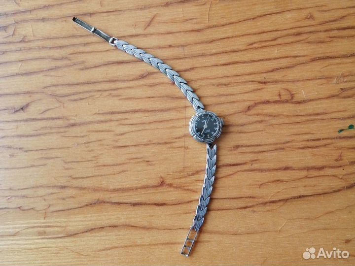 Часы женские наручные механические с браслетом