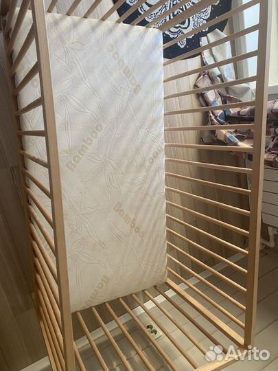 Детская кроватка IKEA с матрасом