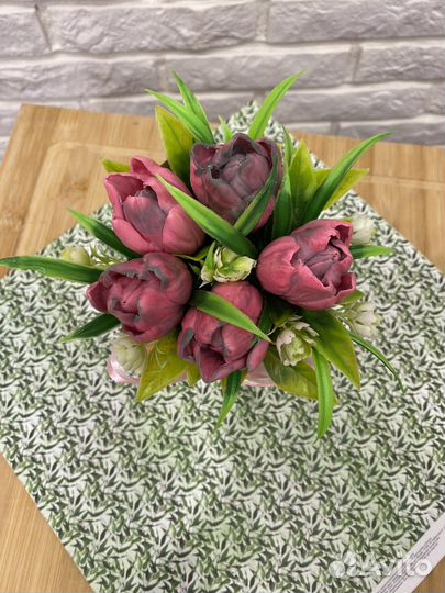 Букет из мыла с тюльпанами и ягодами