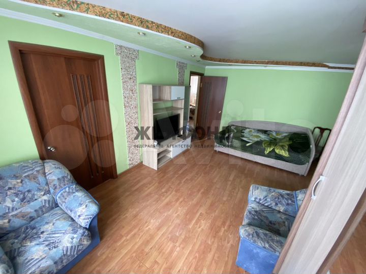 3-к. квартира, 56 м², 1/4 эт.
