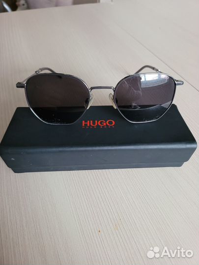 Очки Hugo boss