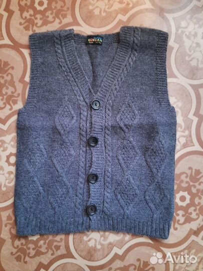 Жилет шерстяной