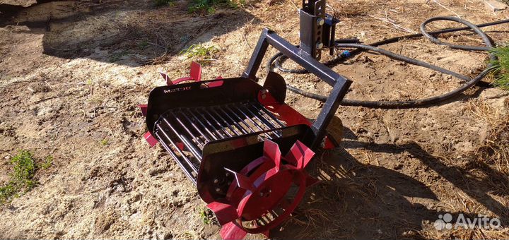 Продам картофелекопалку