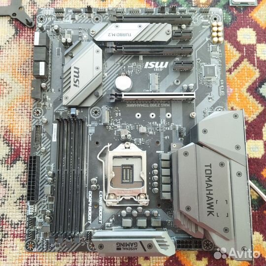 Материнская плата