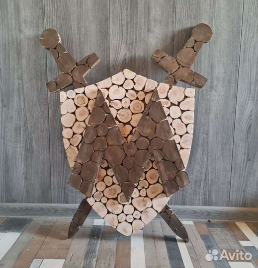 Панно из можжевельника