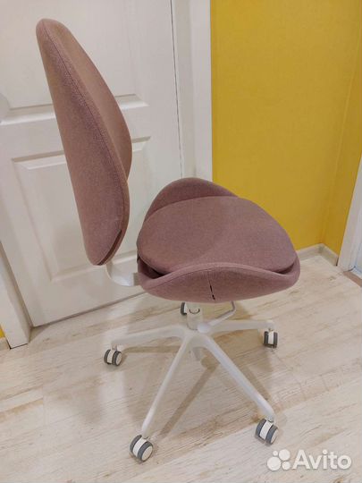 Кресло компьютерное IKEA икеа хаттефьелль