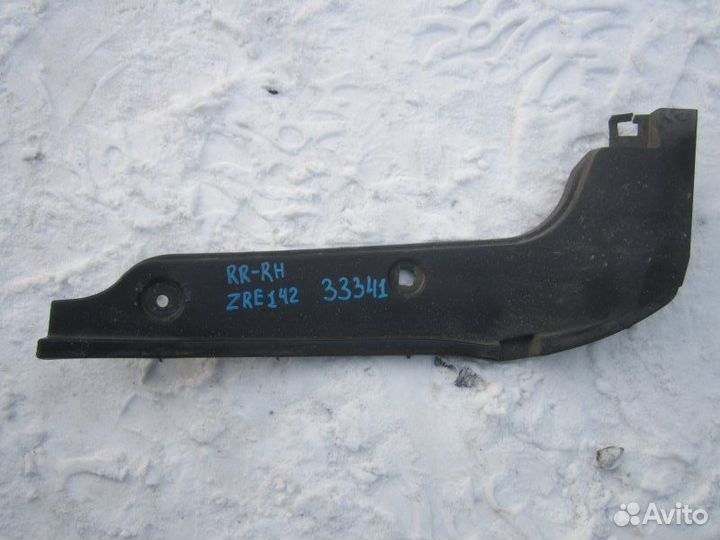 Подкрылок задний правый Toyota Corolla Fielder