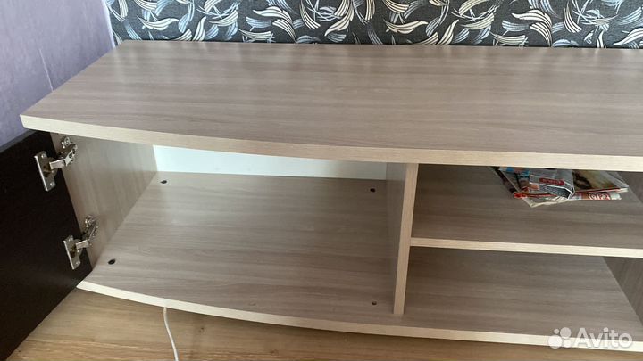 Тумба под телевизор