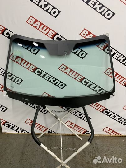 Лобовое стекло Mitsubishi Delica Установка 1ч