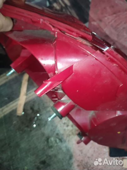 Фонарь задний левый