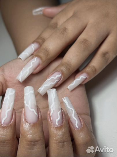 Маникюр, наращивание ногтей