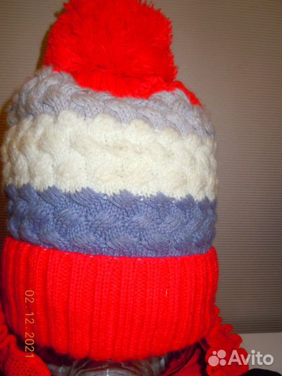 Шапки женская зимняя